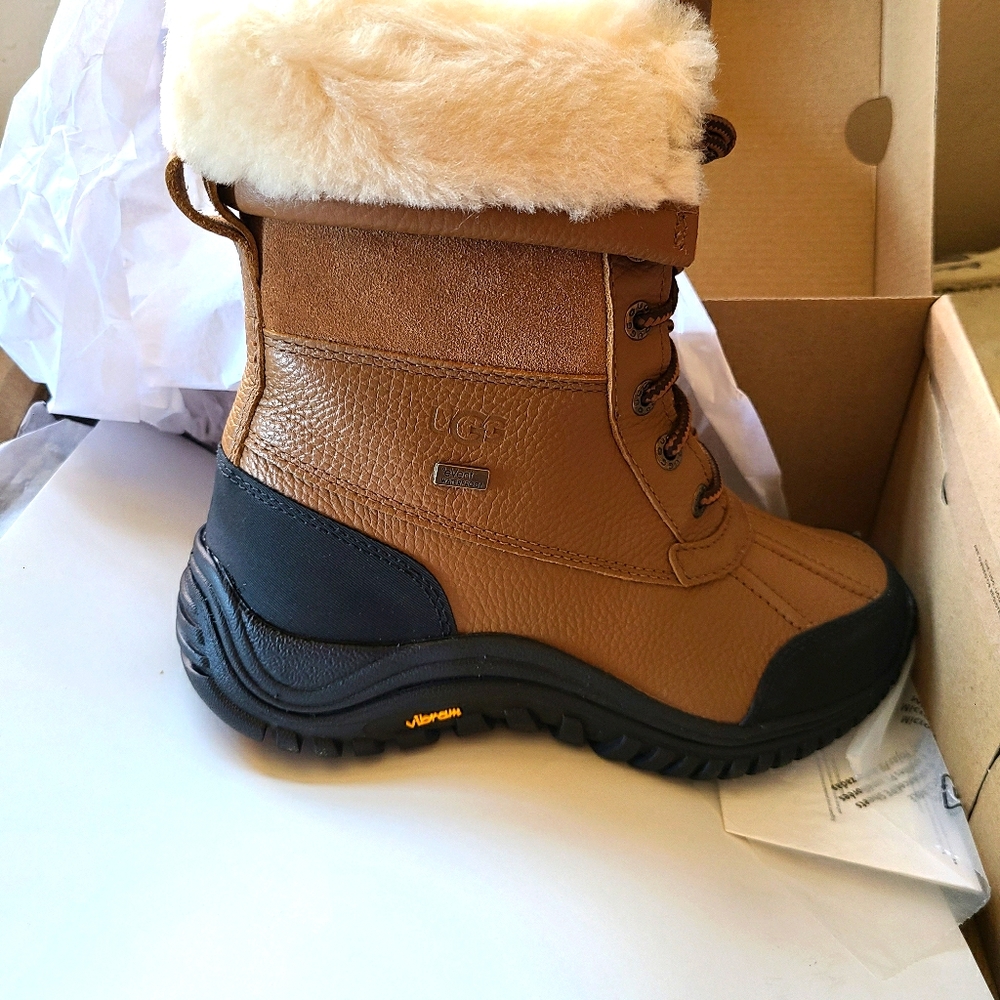 NIB UGG Adirondack II 7W